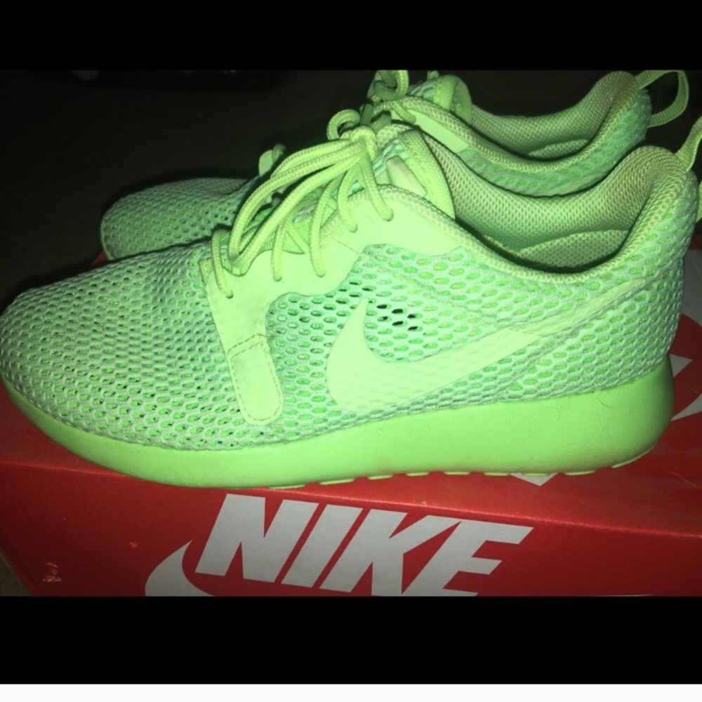 Neon Nike’s 🎾